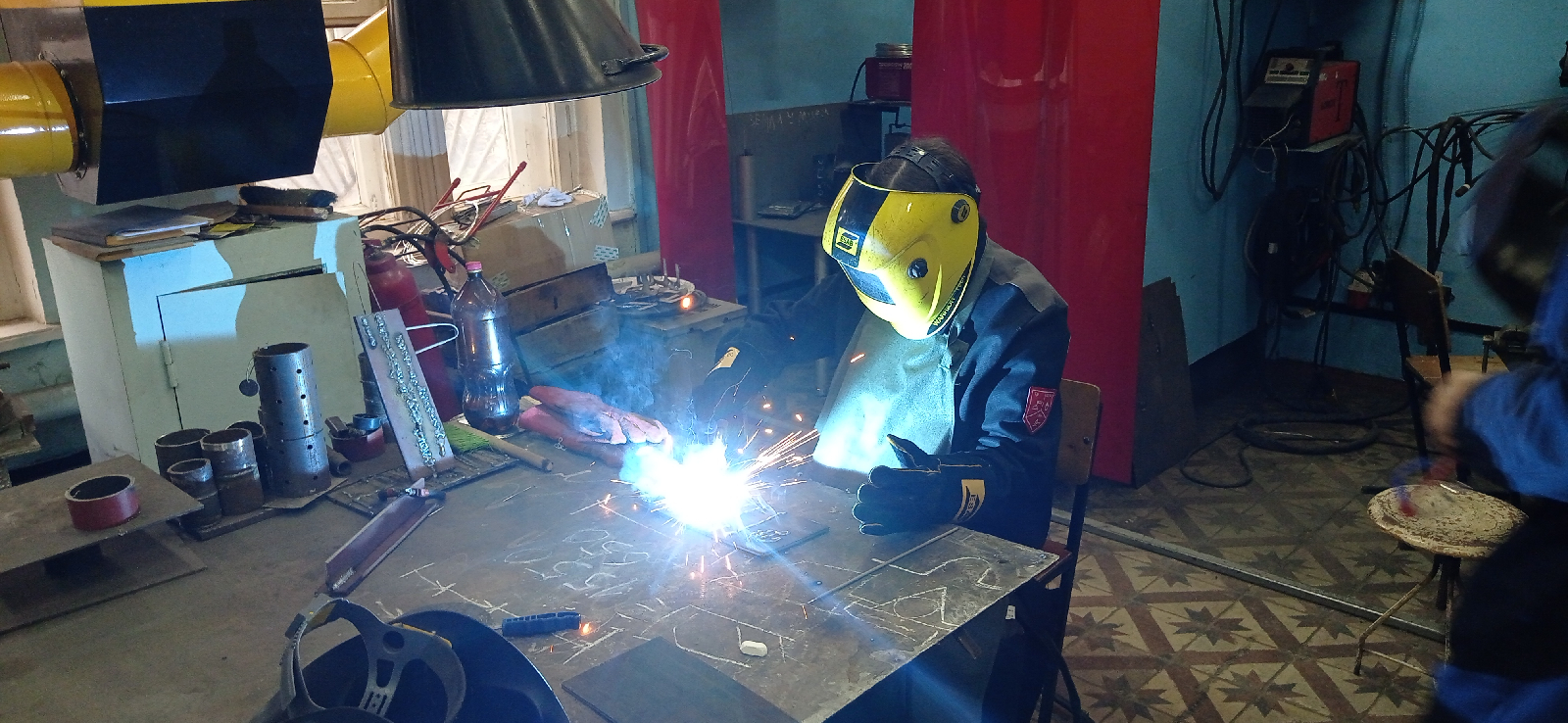 01.04.2025 в рамках профориентационной работы «Инженерная школа ПГУ» кафедру СЛПиМ посетили учащиеся 10х классов МБОУ СОШ № 35, 37, 18, 52 города Пензы.